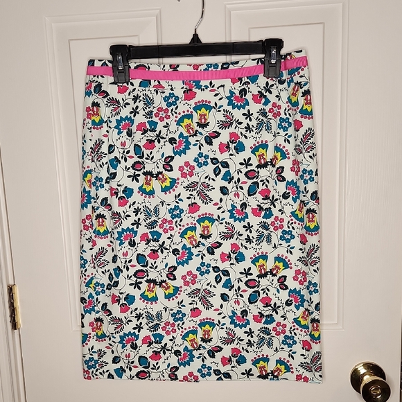 Boden Dresses & Skirts - Boden Floral Pencil Skirt - Size US 8R - NWOT